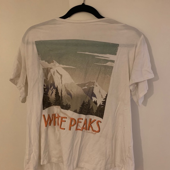 T-shirt - barely used - Picture 2 of 3